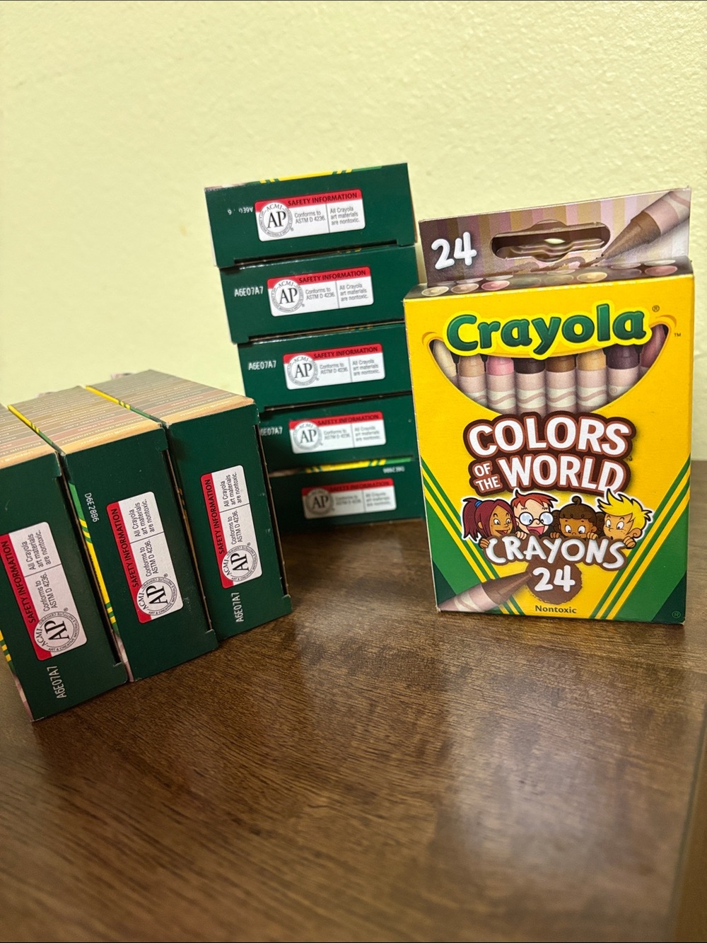Crayola Colors of the World limited addition crayon boxes Lot of 13